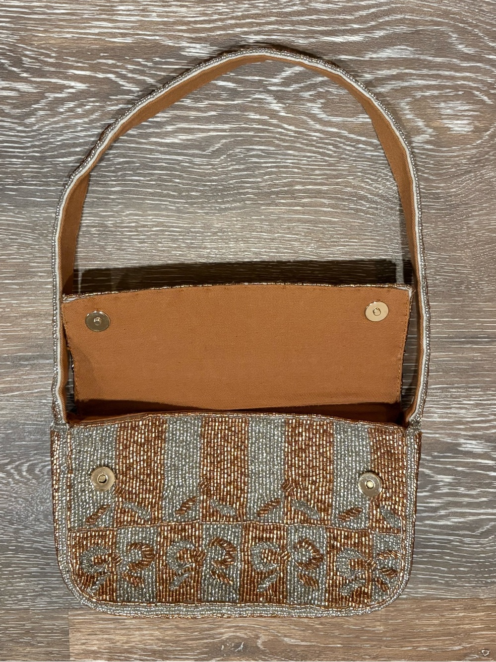 Anthropologie Fiona: Metallic Bow Limited Edition Shoulder Bag - Picture 5 of 9